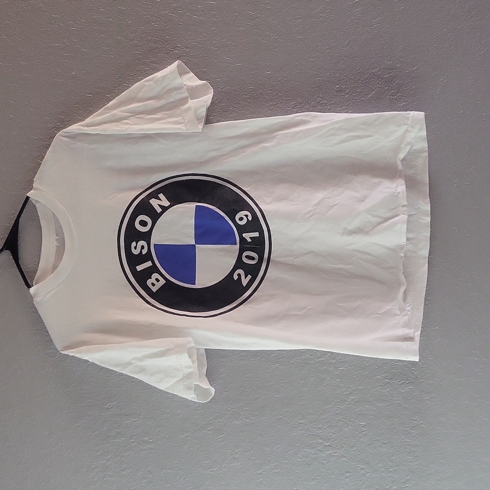 Graphic tee men